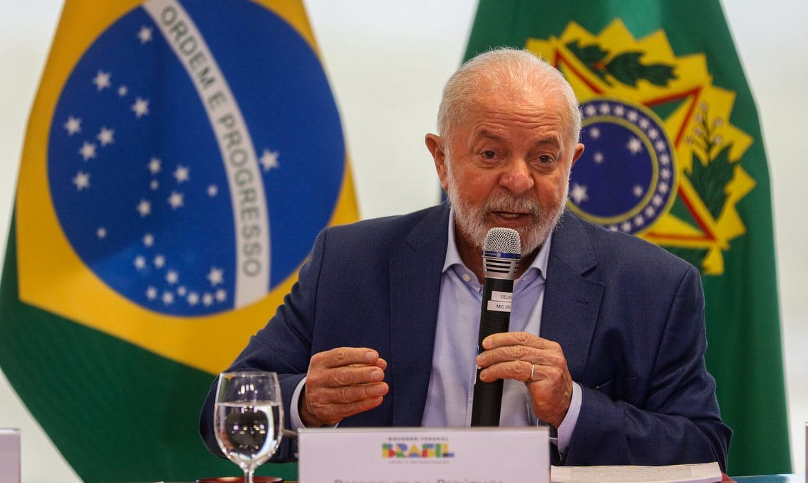 Lula ironiza pedido de Bolsonaro por anistia para os presos pelos atos de 08/01