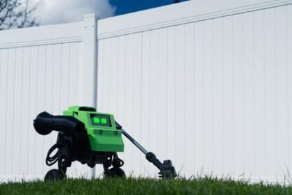Verdie: conheça um robozinho com IA bem simpático e eficiente para cuidar da grama