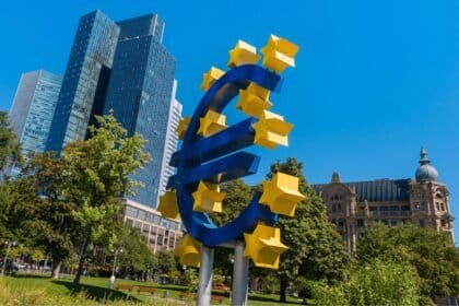 Consumidores da zona do euro preveem inflação menor nos próximos 12 meses, diz BCE