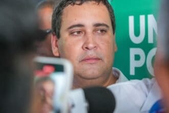 “Tem medo das investigações que podem levá-lo à prisão”, diz Éden sobre ato de Bolsonaro