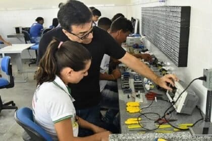 Pronatec: governo da Bahia oferece 940 vagas em cursos técnicos gratuitos
