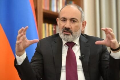 Crise no governo: Arménios exigem saída do PM por controvérsia com Azerbaijão