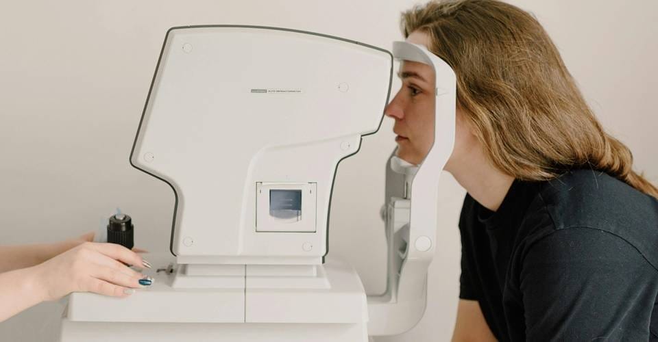 Clínica em Salvador realiza exames gratuitos de glaucoma