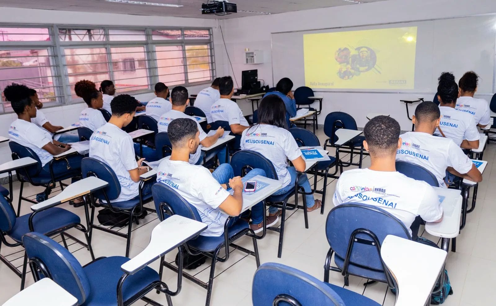 Programa "Qualifica Candeias" oferece 200 vagas em cursos profissionalizantes para candeenses nesta quarta-feira
