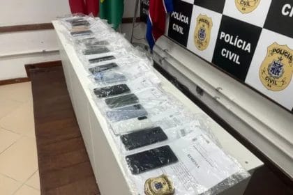 Polícia recupera 20 celulares roubados em festas de Salvador.