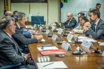 Governo antecipa R$ 680 milhões do ICMS de 2025 ao Rio Grande do Sul