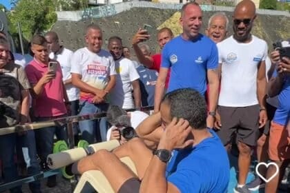 Vídeo: Bruno Reis esbanja vigor físico na inauguração da Academia Salvador no Dique