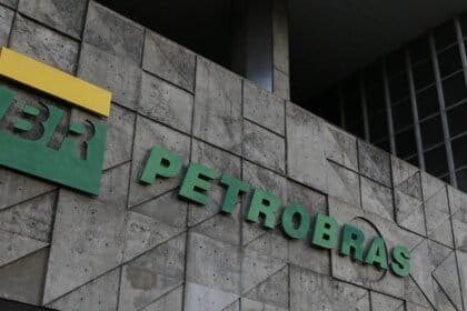 Petrobras decide reativar fábrica de fertilizantes no Paraná