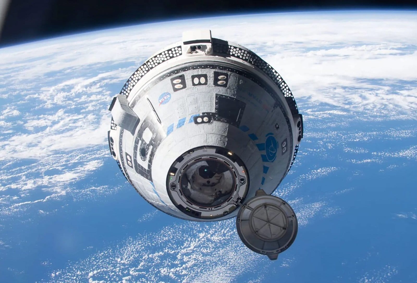 Autoridades garantem: astronautas não estão presos na estação espacial