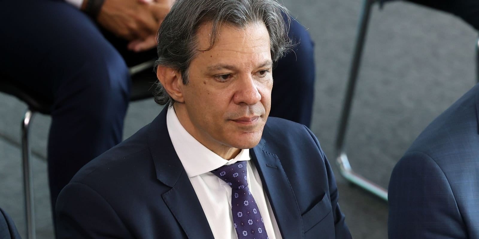 Haddad anuncia R$ 25,9 bilhões em cortes de despesas obrigatórias