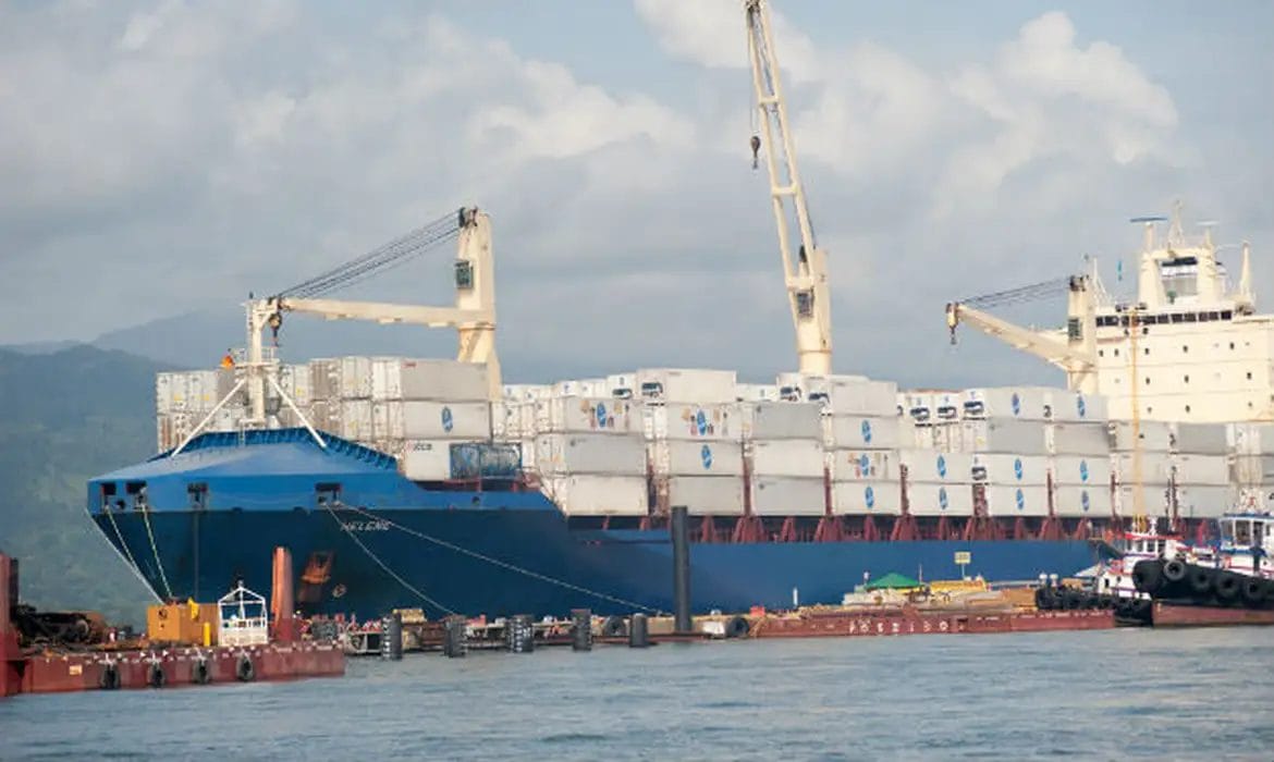 Alta de 9,1% nas exportações na primeira semana de julho: Brasil em destaque no mercado internacional