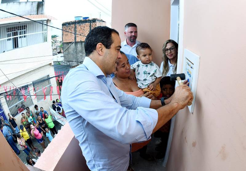 Bruno Reis entrega mais 200 casas em Coutos e ultrapassa 1,4 mil habitações beneficiadas no bairro pelo Morar Melhor