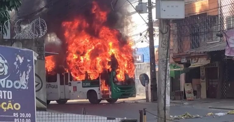 NTU condena decisão de soltar responsáveis por incêndio de ônibus em Salvador